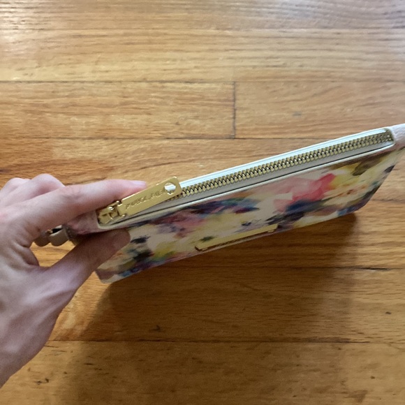 Betsy Johnson Floral Watercolor Clutch Wristlet - Picture 4 of 9